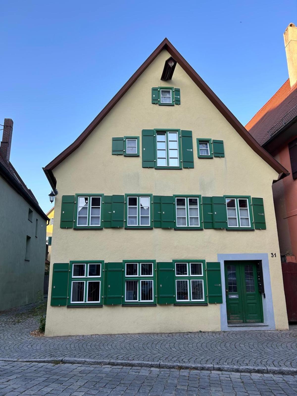 Dornroeschen Appartement Dinkelsbühl Buitenkant foto